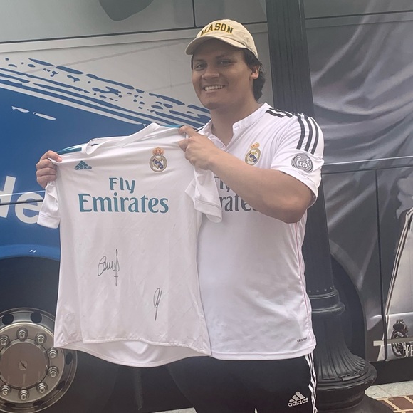 Meet your Posher, Oscar - Picture 2 of 3